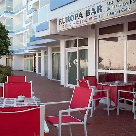 Europa Apartment *